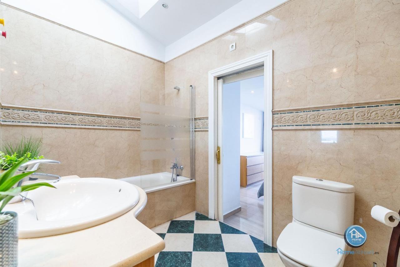 HomeAbroad Apartments - Ático Deluxe Fuengirola with FREE Parking Exterior foto
